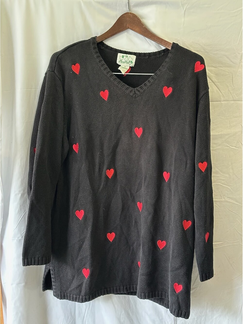 The Quacker Factory Black Sweater Red Hearts V-Neck Long Sleeve Women's Size 1X